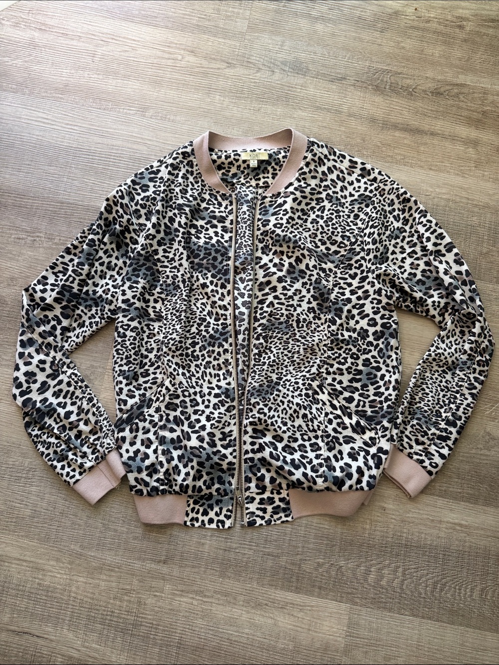 Womens’ Leopard Print Bomber Jacket